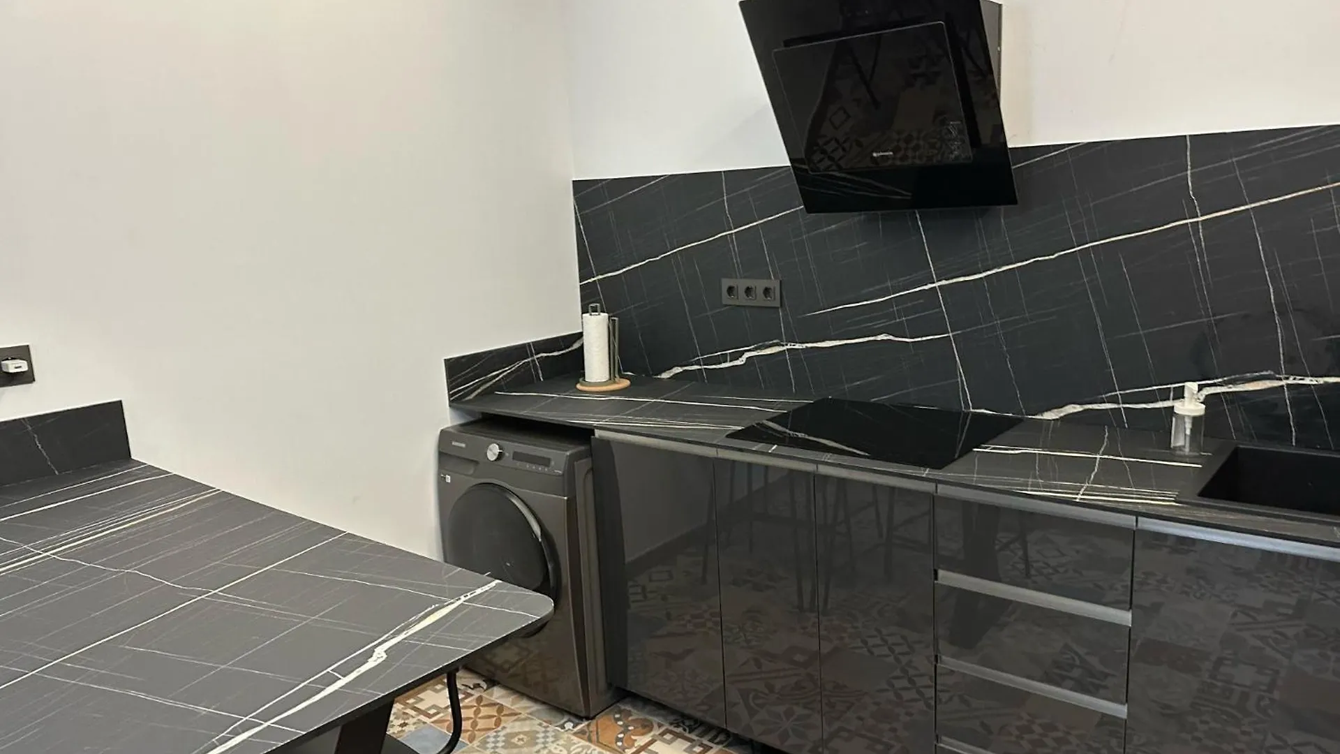 Apartamento La Rosaleda مالقة شقة